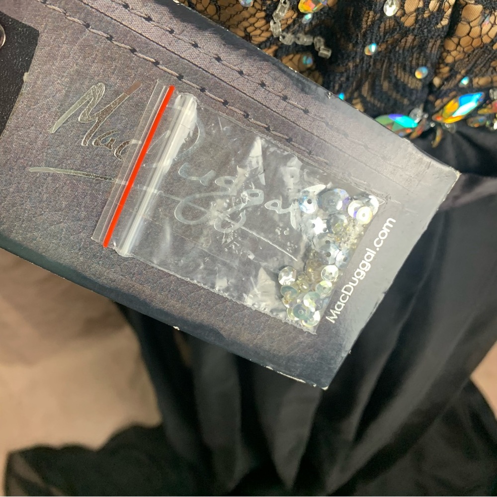 SOLD NEW MAC DUGGAL 82066M CAP SLEEVE TRUMPET GOWN - Picture 10 of 16